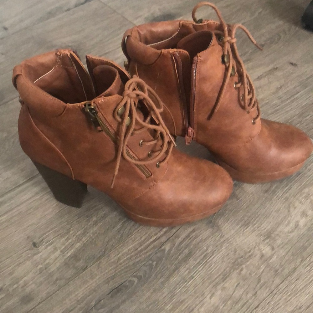 Mrhetha cognac chunky boots